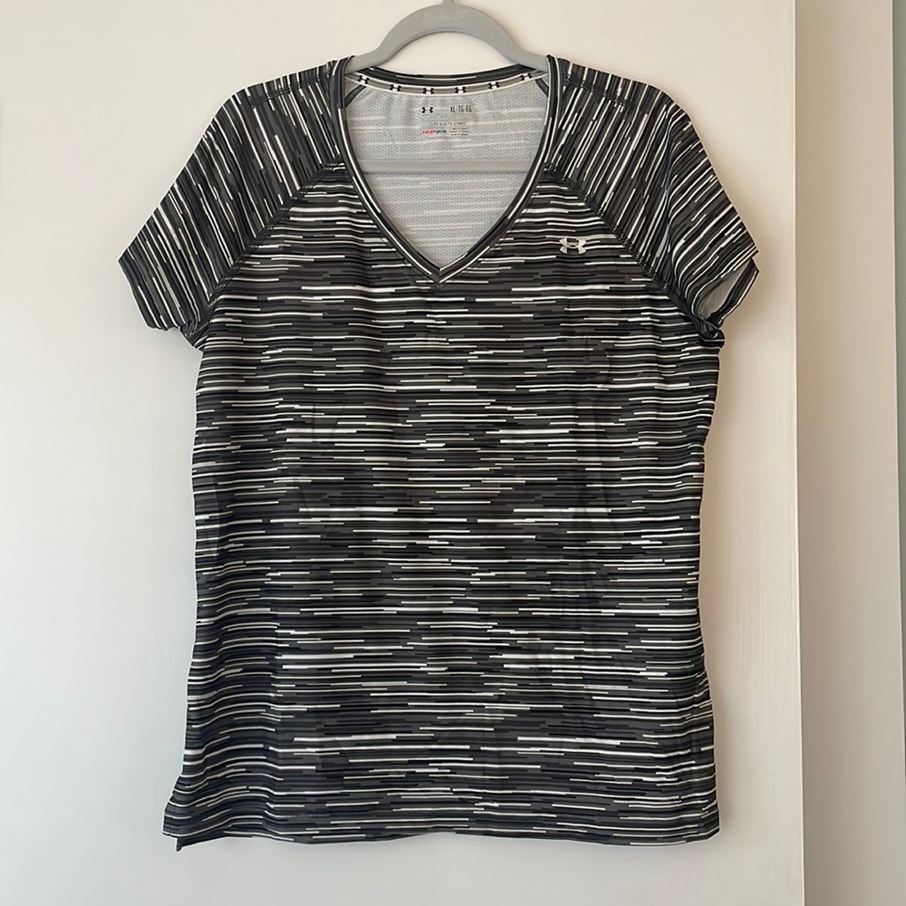 Grey multicolored lined shirt